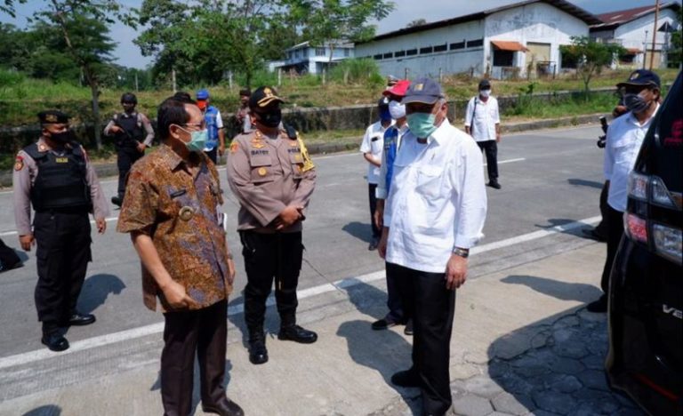 Menteri PUPR Dukung Bukit Tegal Lepek Ungaran Jadi Laboratorium Mekanika Tanah Menteri PUPR Dukung Bukit Tegal Lepek Ungaran Jadi Laboratorium Mekanika Tanah
