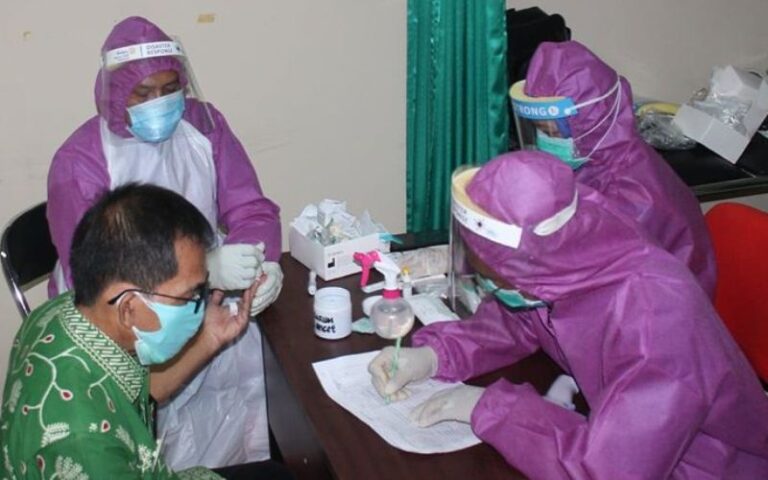 47 Pejabat dan Karyawan Setda Kabupaten Semarang Jalani Rapid Test 47 Pejabat dan Karyawan Setda Kabupaten Semarang Jalani Rapid Test