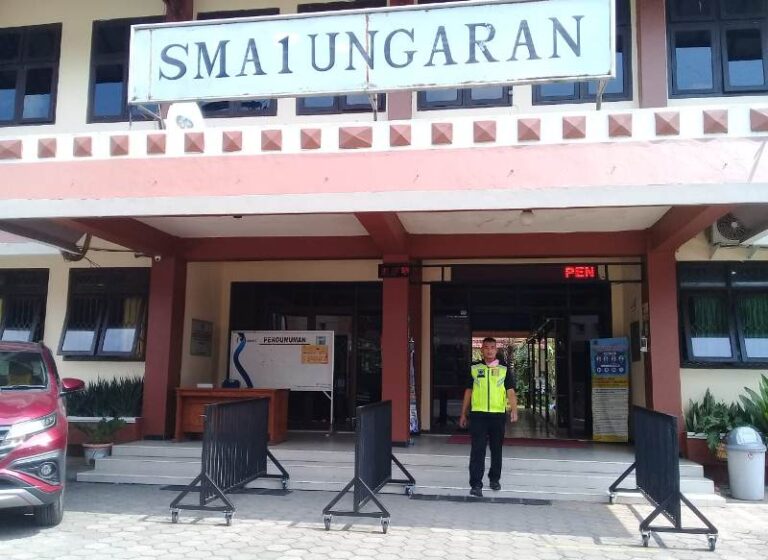 36 Siswa Pengguna SKD Diterima SMAN 1 Ungaran, juga 19 Siswa Putra Tenaga Medis Covid-19