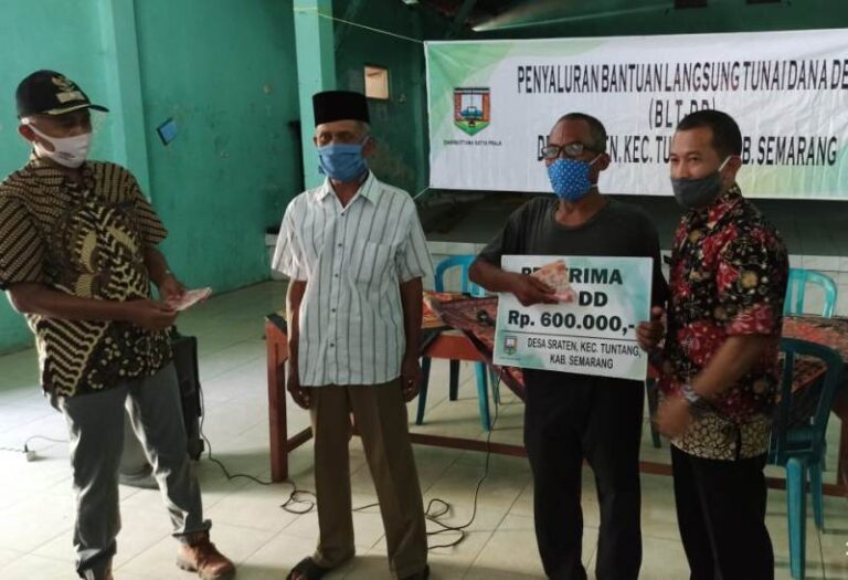 Pembagian Bantuan Warga Terdampak Covid-19 Tanpa Gejolak, Ini Penjelasan Kades Sraten Tuntang