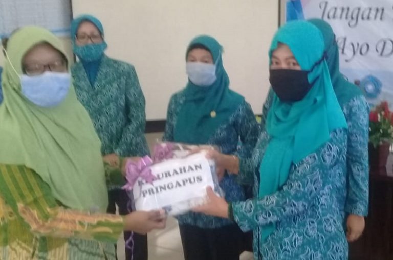 Terlalu Lama Menunggu Pengurus PKK Datang, Bintang: Ruangan Masih Kosong Saya Ambil Minum Sendiri