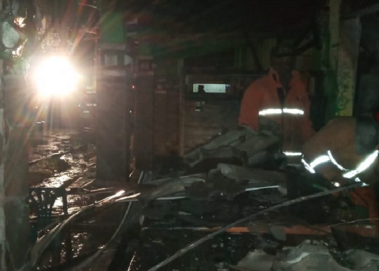 Dua Kios Pasar Ngasem Bandungan Ludes Terbakar, Kerugian Capai Rp 350 Juta