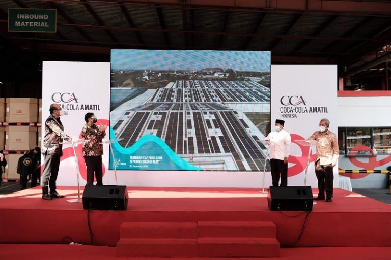 Amatil Indonesia Resmikan Atap Panel Surya Terbesar Fasilitas Produksi di Asia Tenggara