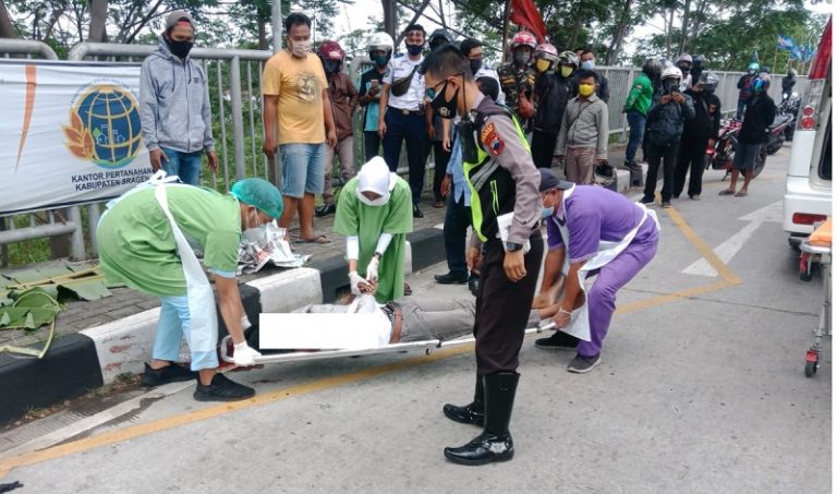 Diduga Jadi Korban Tabrak Lari, Satpam Pabrik Meninggal di Depan Nasmoco Karangjati