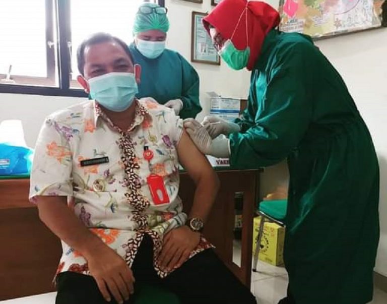 Jalani Vaksin Covid-19 Kedua, Wabup Ngesti Nugraha: Saya Sekarang Lebih Sehat