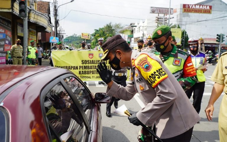 Polres Semarang Giatkan Operasi Yustisi, Terjunkan Tim Urai Pelanggar PKM Polres Semarang Giatkan Operasi Yustisi, Terjunkan Tim Urai Pelanggar PKM