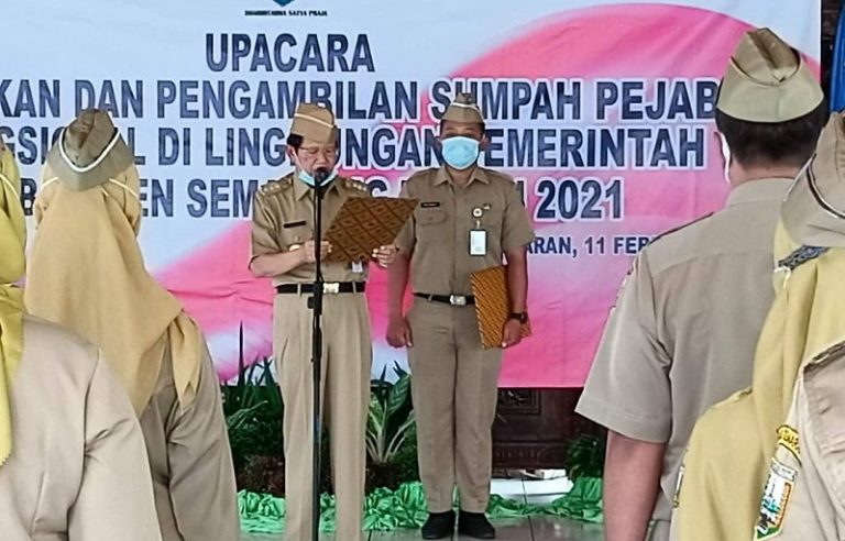Dilantik, 40 Pejabat Fungsional Dituntut Kreatif dan Produktif