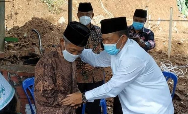 Renovasi Masjid Darul Huda Desa Kebumen, Bupati Semarang Ingatkan Jaga Prokes