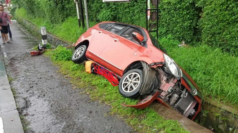 Tabrak Mobil Hendak Belok di Bawen, Pengendara Motor Tewas Terlindas