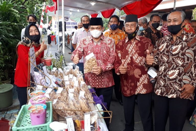 Bupati Ngesti Nugraha Canangkan Kampung UMKM RW XI Pondok Babadan Baru