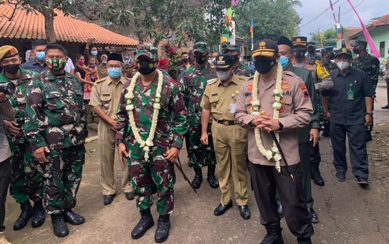 Usai Dilantik, Pangdam IV Diponegoro Tinjau Perbaikan Mushola di Ketapang Susukan