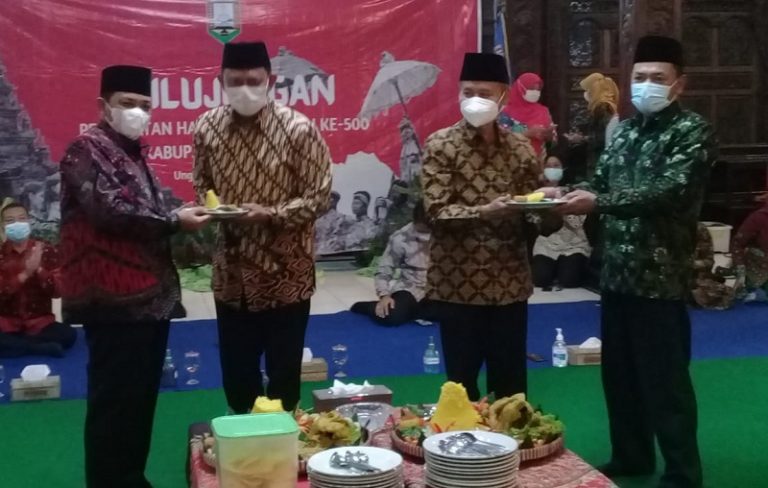 Tokoh Lintas Agama Bergantian Doakan Kesejahteraan Warga Kabupaten Semarang Tokoh Lintas Agama Bergantian Doakan Kesejahteraan Warga Kabupaten Semarang