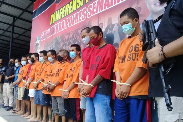 Ambil Sabu di Gapura Tapal Batas Ungaran, Disergap Petugas di Bandungan