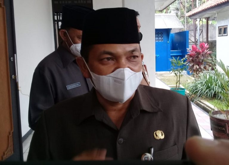 Bupati Semarang Klarifikasi Status Zona Merah: Kasus Covid-19 Terus Menurun