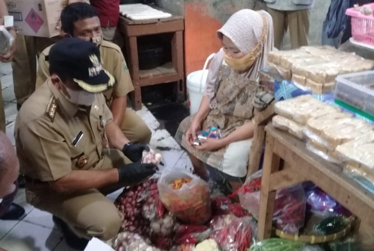 Ramadhan, Harga Kebutuhan Pokok di Pasar Bandarjo Ungaran Stabil