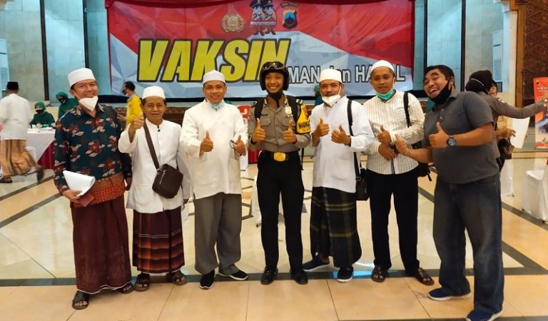 Imam Khususi Kabupaten Semarang Jalani Vaksinasi Covid-19 di MAJT