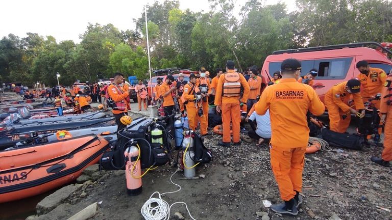 Pencarian Dilanjutkan Pagi Ini, Ini Identitas 7 Jenasah Korban Tenggelam Ditemukan