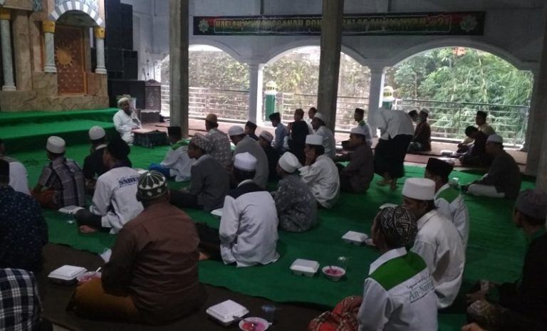 Bukber Expedisi Nusantara, Kiai Rofi’i Ingatkan Fitrah Pancasila untuk Bangsa