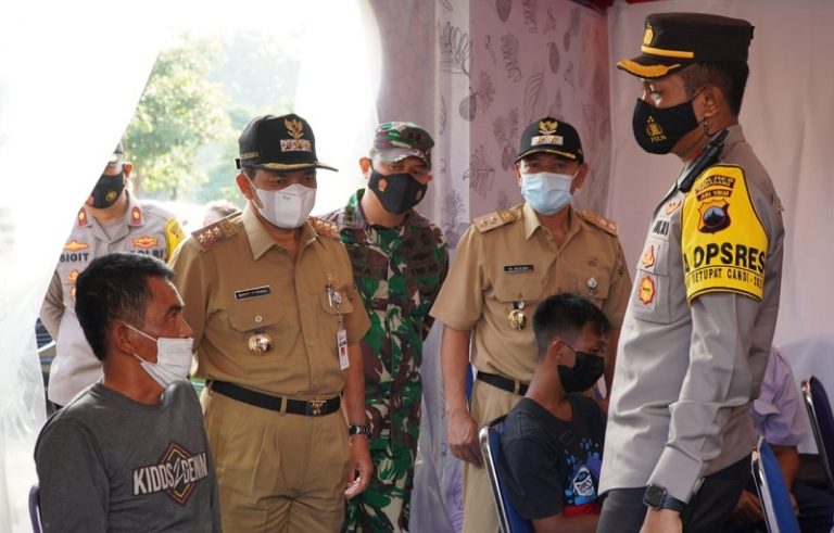 Kapolres dan Bupati Semarang Tinjau Empat Pos Pengamanan Pemudik Nekat
