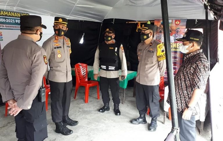 Petugas Rapid Antigen Drive Thru Tol Ungaran Sehari Layani 25 Pemudik