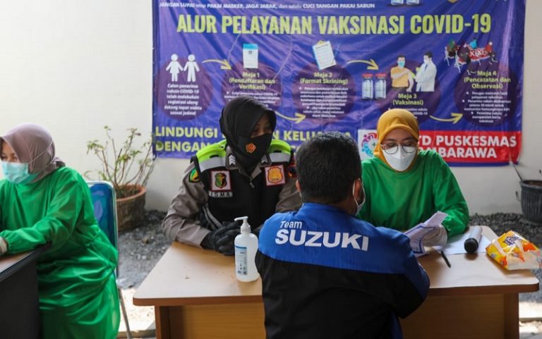 Bupati Ngesti Nugraha Target Puskesmas Sehari Vaksinasi 100 Orang Lansia
