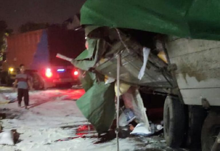 Karambol Lima Kendaraan di Bawen, Sopir Truk Dump Asal Demak Tewas