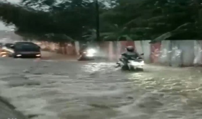 banjir garang
