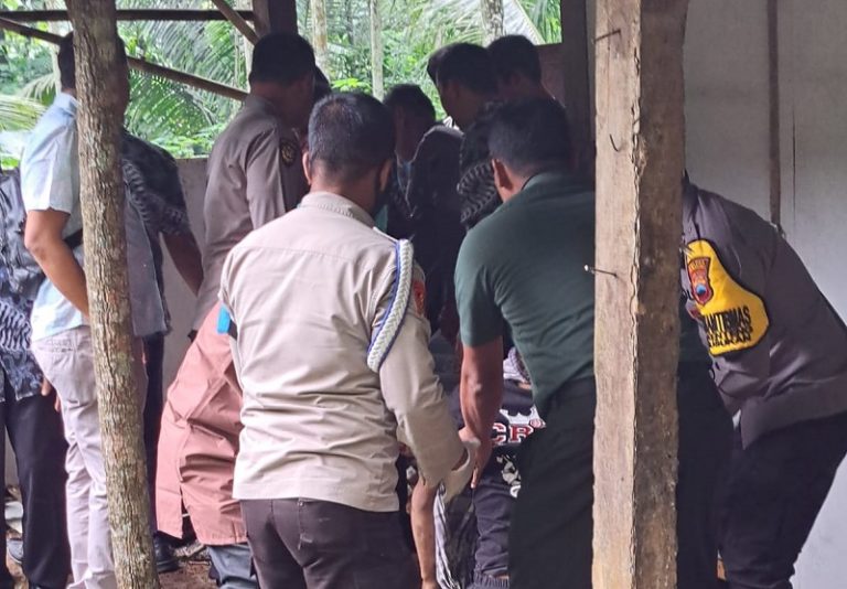 Berangkat Deres Nira, Warga Kenteng Susukan Lihat Orang Menggantung