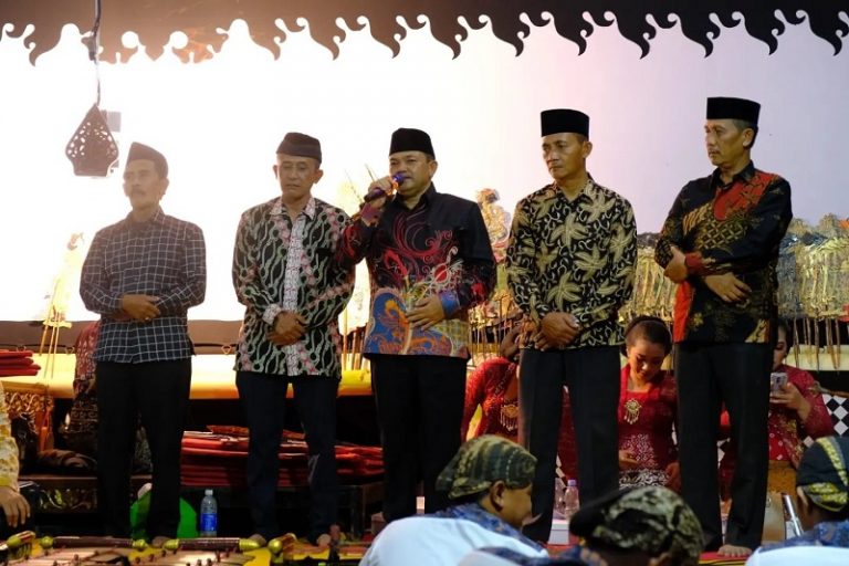 Sedekah Bumi Dusun Getas Kombang Desa Jatirunggo Tarik Wisatawan