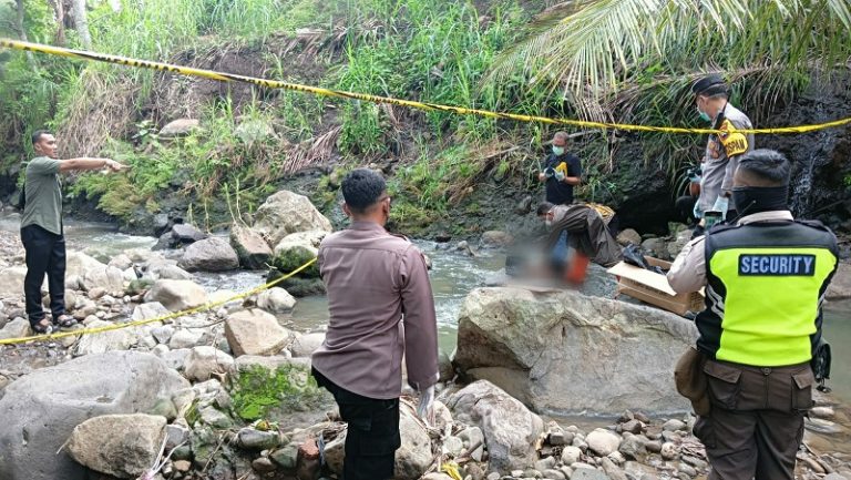 Mak Njenggirat! Wisatawan Cimory Nemu Jasad Bayi di Sungai