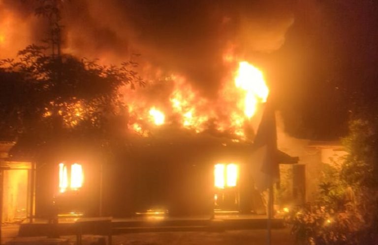 Dipicu HP Meledak saat Dichas, Rumah Warga Gedangan Tuntang Ludes Terbakar